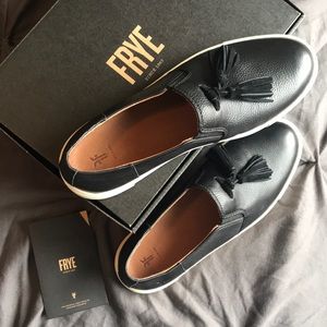 Frye Gemma Slip Tassel shoes